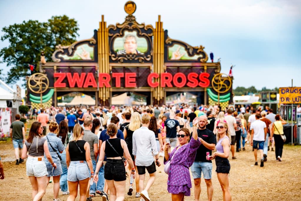 zwarte cross