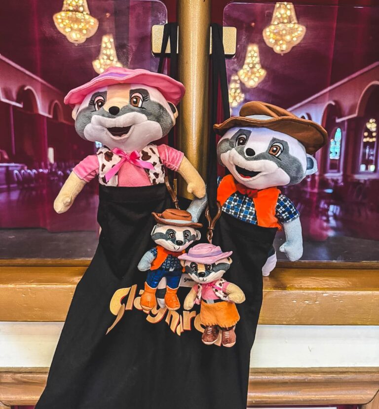 Randy & Rosie schitteren in nieuwe look: vernieuwde merchandise nu verkrijgbaar in Slagharen