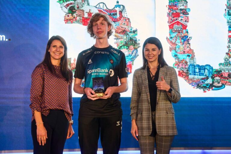 Joey van Walraven (17) uit Mijdrecht: winnaar ‘Art-Contest 2025’ van jubilerend Europa-Park