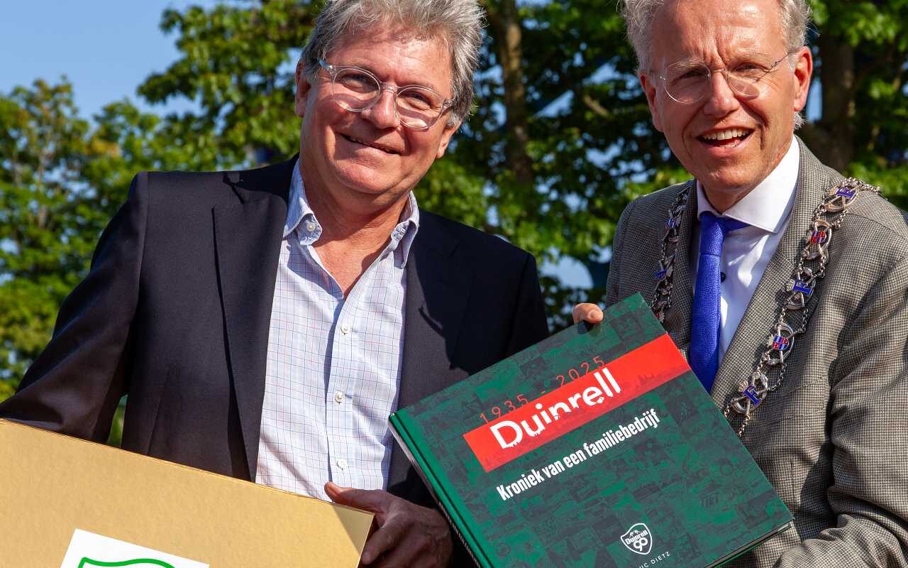 Duinrell viert 90 jaar met een jubileumboek én nieuwe familieattractie: de Duinrell Express. Ontdek het feestjaar van dit iconische Nederlandse park!