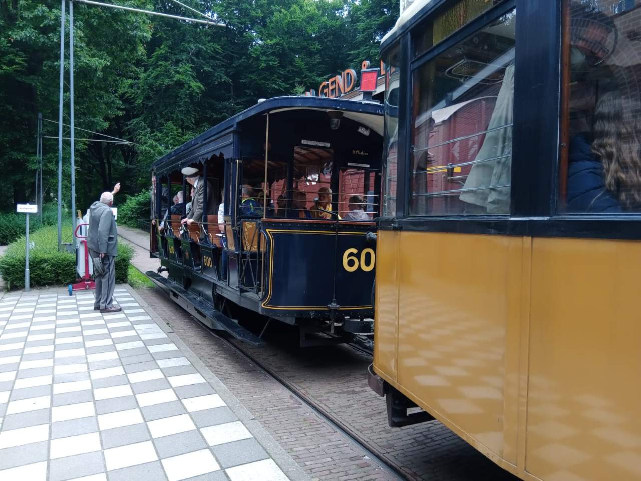 Historische Amsterdamse paardentram rijdt deze zomer in Nederlands Openluchtmuseum