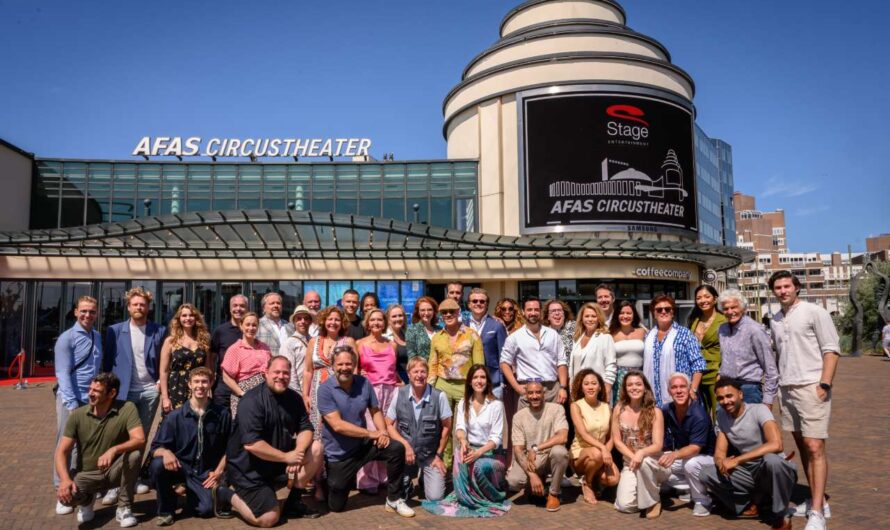 Stage Entertainment onthult Walk of Fame ter ere van 35 jaar musicals in het AFAS Circustheater Scheveningen